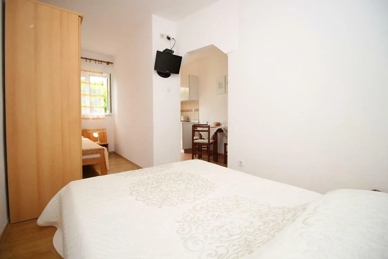 Apartments Ivona 1 Novi Vinodolski